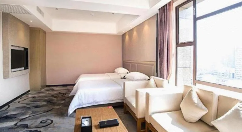 Bed in Guangzhou Rongjin hotel