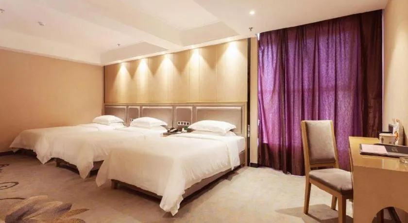 Bed in Guangzhou Rongjin hotel