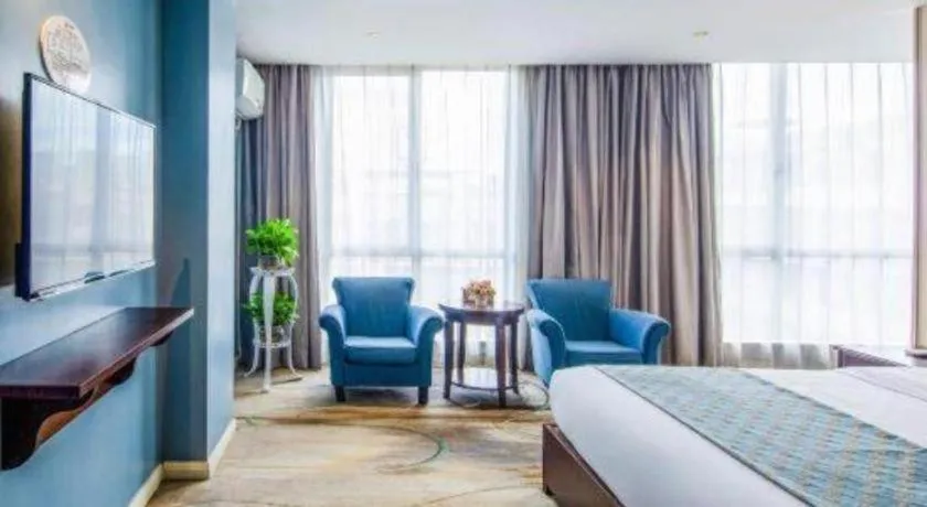 Bed in Guangzhou Impression Hotel