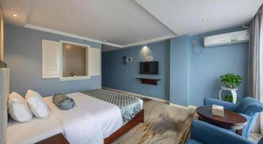 Bed in Guangzhou Impression Hotel