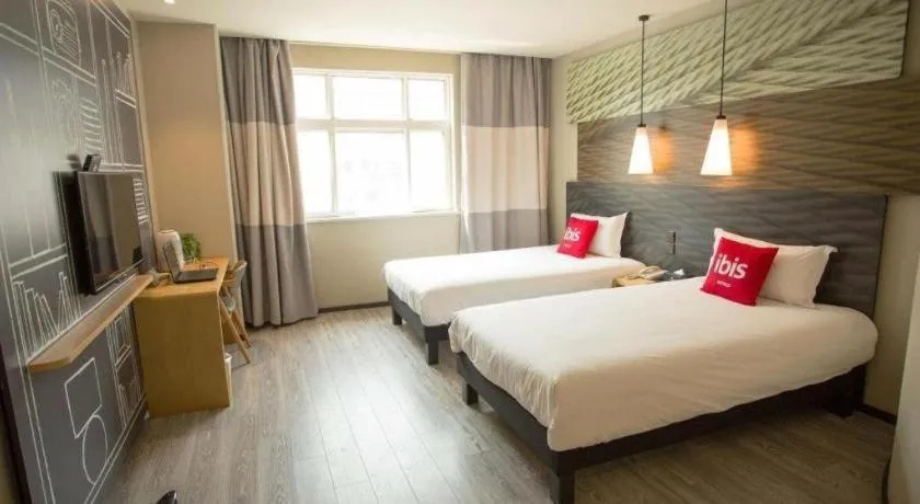 Bed in ibis Xi'an First Gaoxin RD