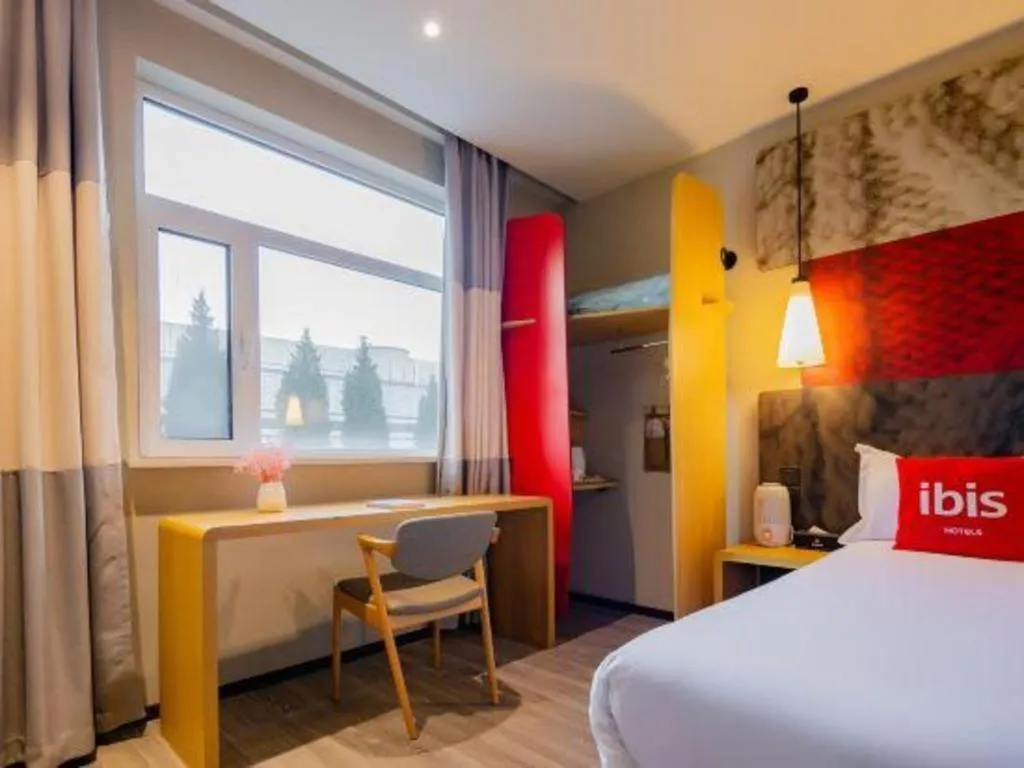 Bed in ibis Xi'an First Gaoxin RD