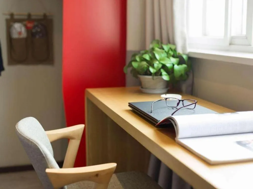 ibis Xi'an First Gaoxin RD