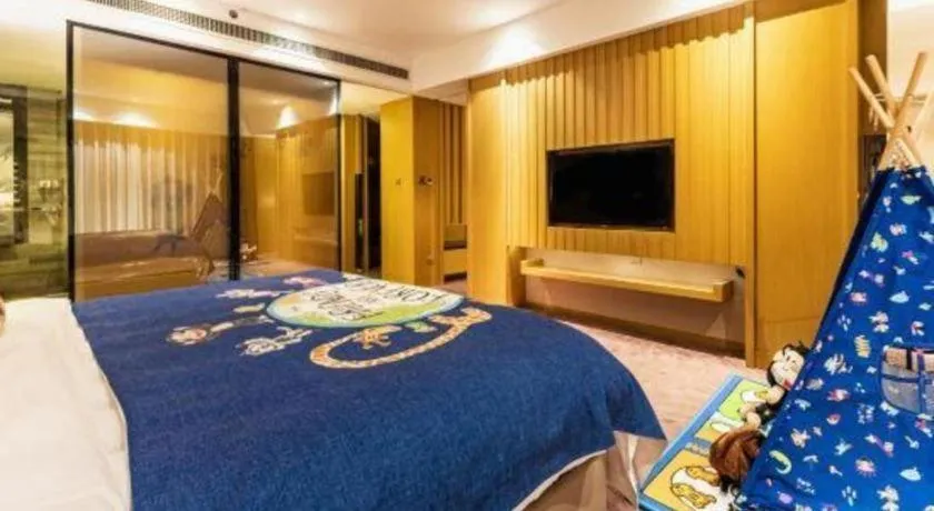Bed in CITIC Jinling Hotel
