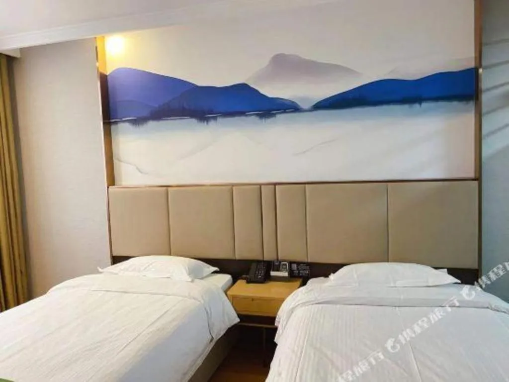 Bed in GreenTree Inn XuZhou PiZhou Dayunhe Decorative city PiXin(N) Road Express Hotel