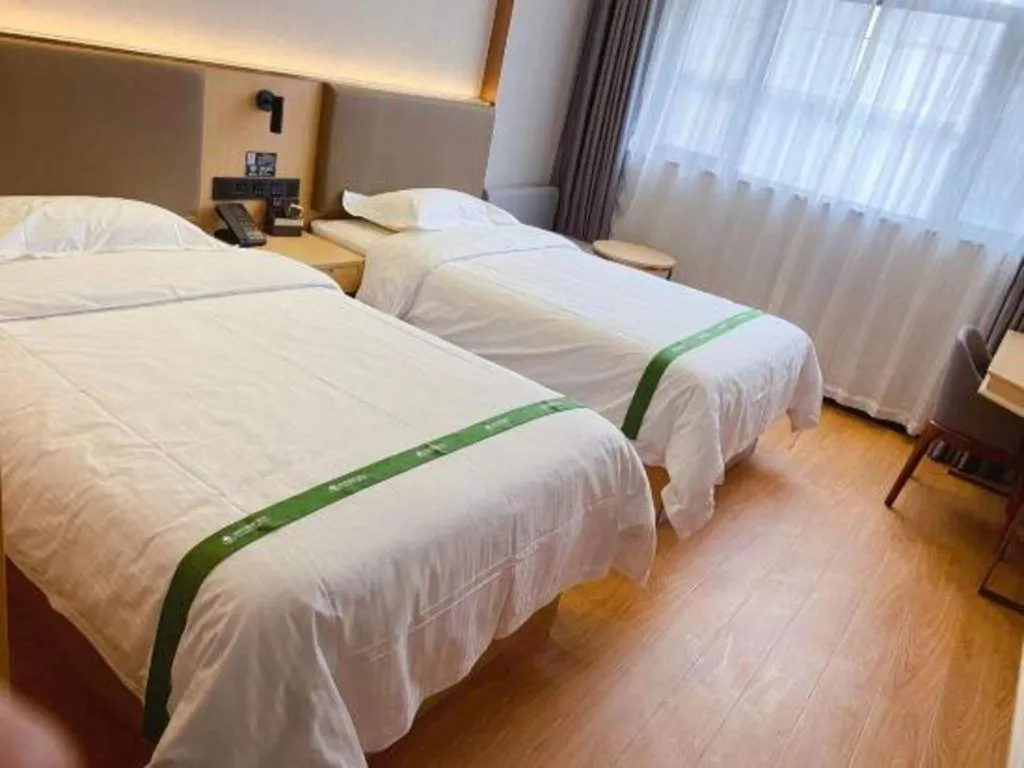 Bed in GreenTree Inn XuZhou PiZhou Dayunhe Decorative city PiXin(N) Road Express Hotel
