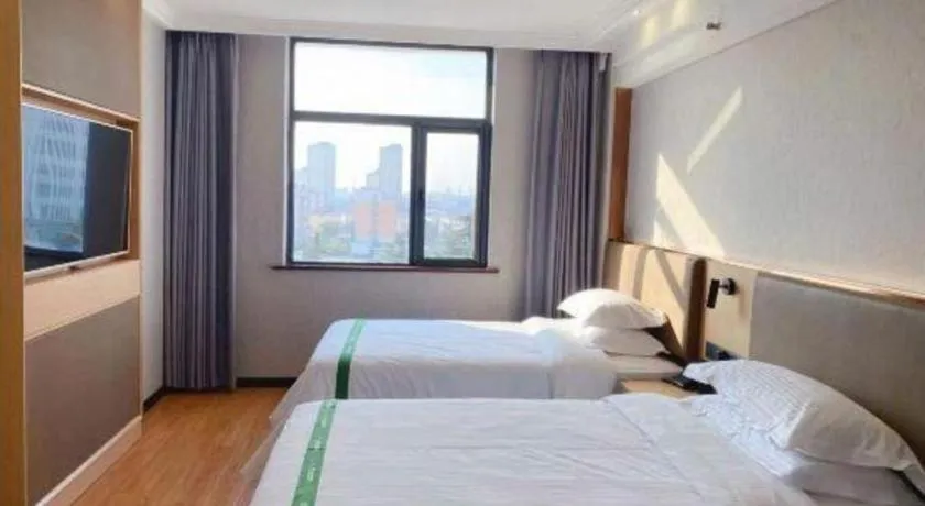 Bed in GreenTree Inn XuZhou PiZhou Dayunhe Decorative city PiXin(N) Road Express Hotel