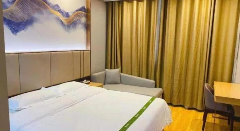 Bed in GreenTree Inn XuZhou PiZhou Dayunhe Decorative city PiXin(N) Road Express Hotel