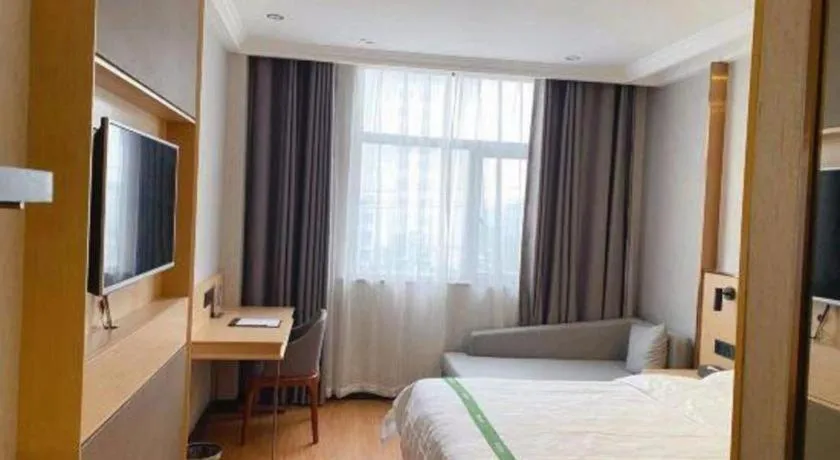 Bed in GreenTree Inn XuZhou PiZhou Dayunhe Decorative city PiXin(N) Road Express Hotel