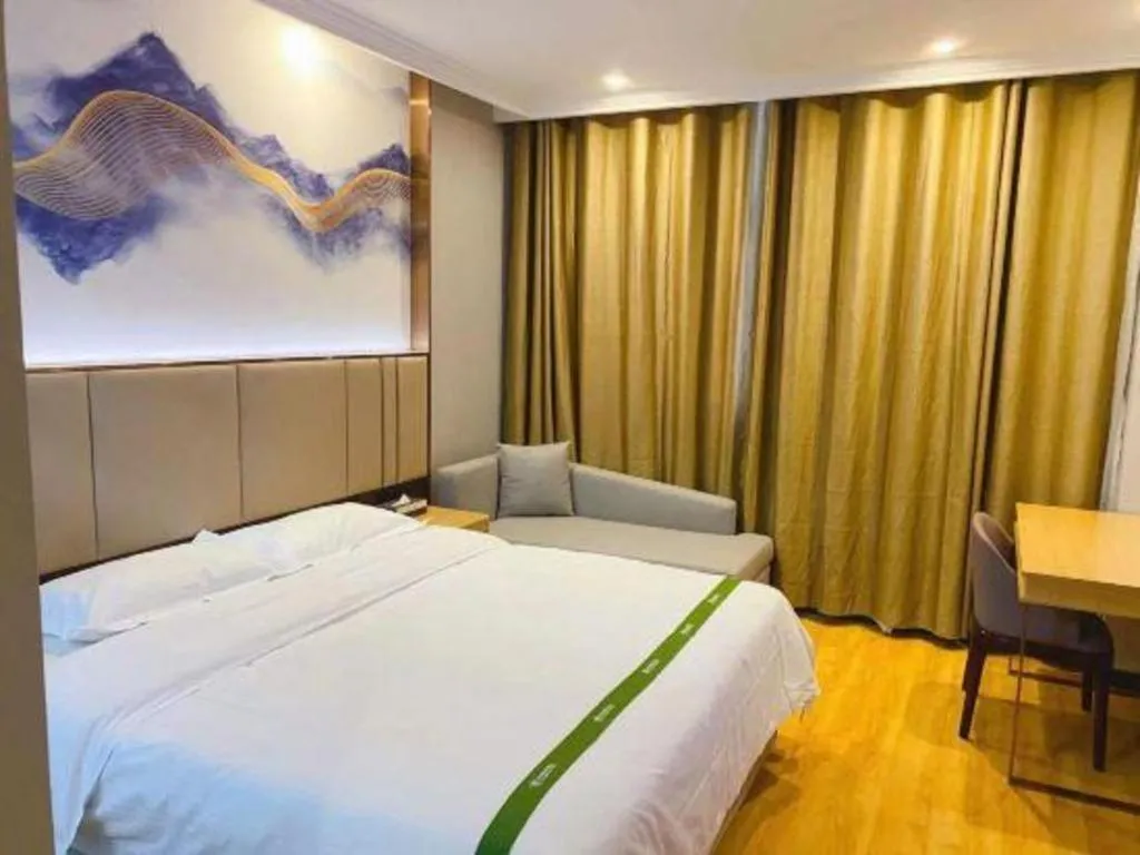 Bed in GreenTree Inn XuZhou PiZhou Dayunhe Decorative city PiXin(N) Road Express Hotel