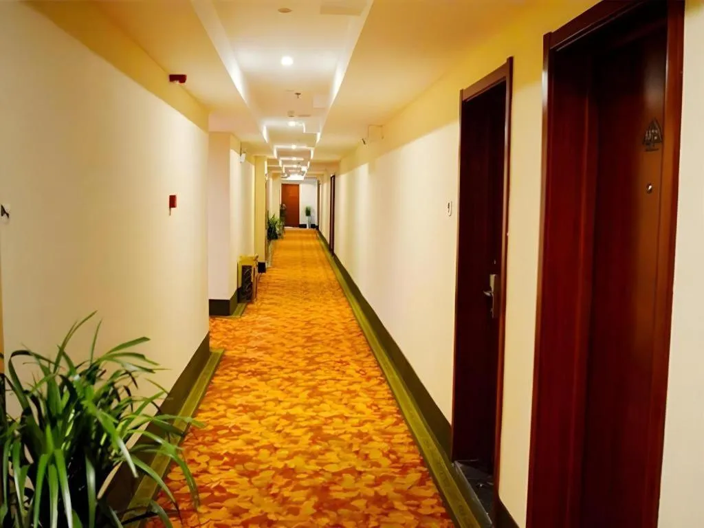 GreenTree Inn Fuyang Yijing International North Business