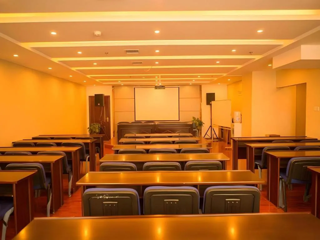 GreenTree Inn Fuyang Yijing International North Business