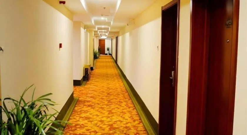 GreenTree Inn Fuyang Yijing International North Business