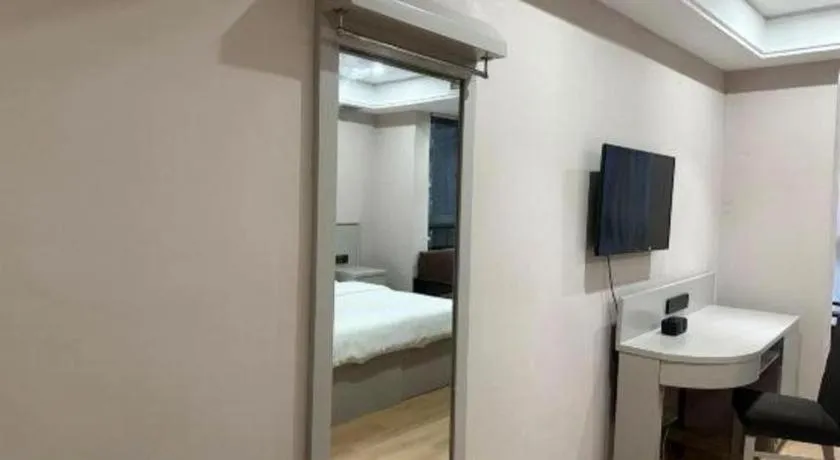 Bed in GreenTree Inn Fuyang Yijing International North Business