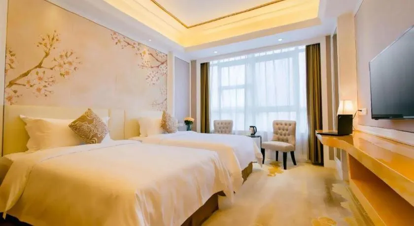 Bed in Vienna International Shenzhen Tianan Digital City