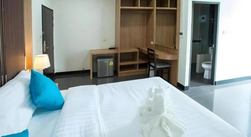 Bed in Thanburi Hotel