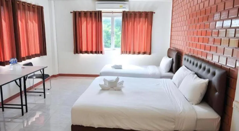 Bed in Bussarakam Place Hotel