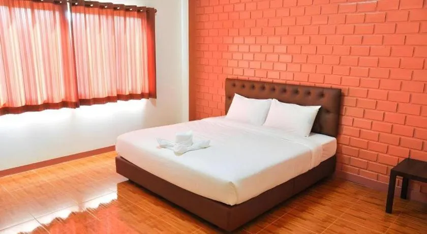 Bed in Bussarakam Place Hotel