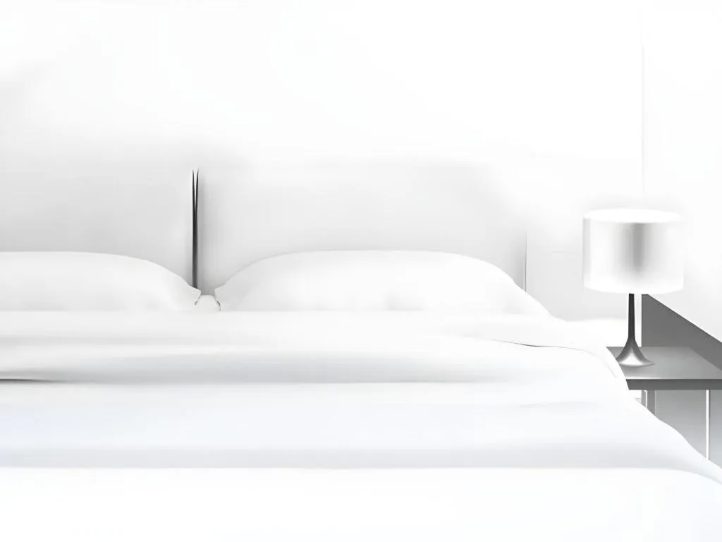 Bed in ibis Xian South Gate