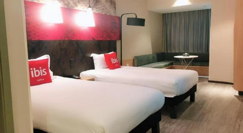 Bed in ibis Wuxi Jiangnan University