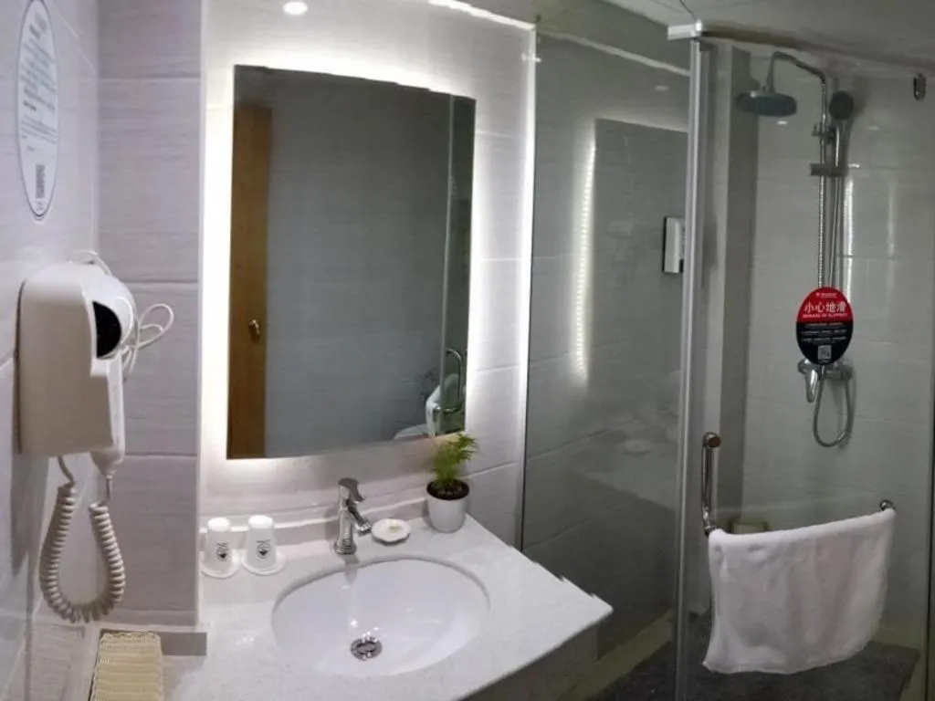 GreenTree Inn Anqing Qianshan County Sunshine City Express Hotel