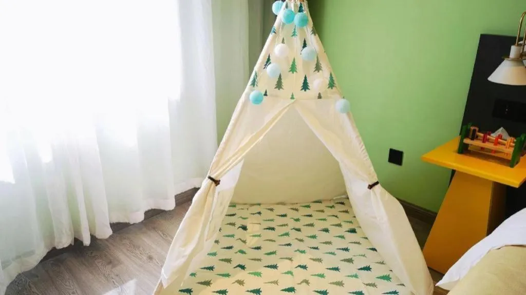 Bed in ibis Styles Beijing Capital Airport Hotel