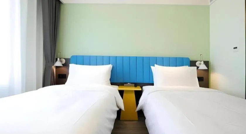 Bed in ibis Styles Beijing Capital Airport Hotel