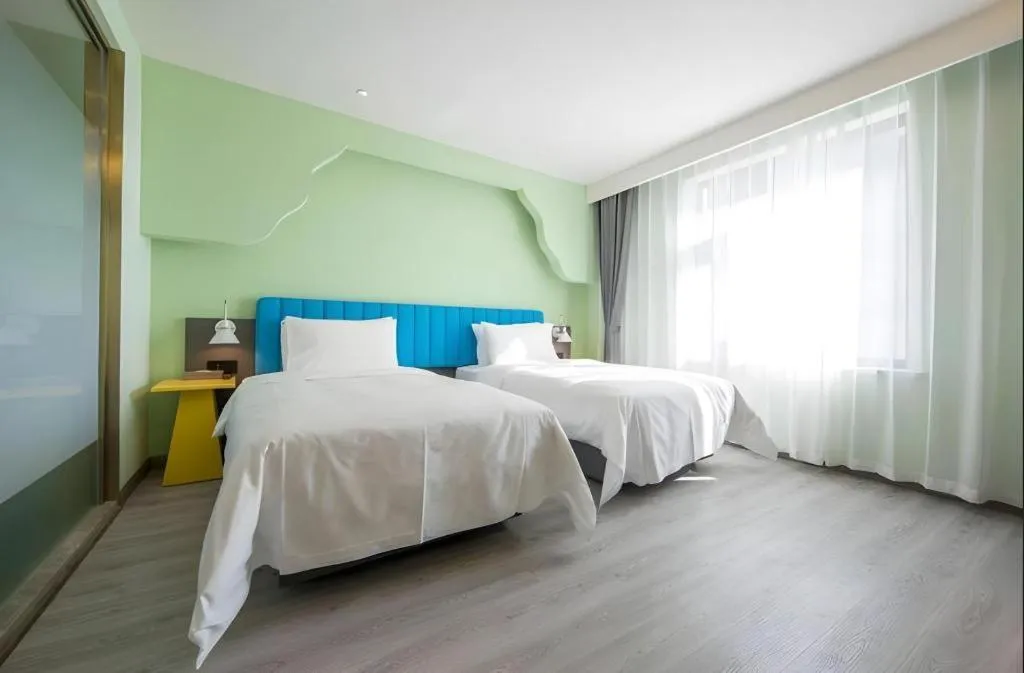 Bed in ibis Styles Beijing Capital Airport Hotel