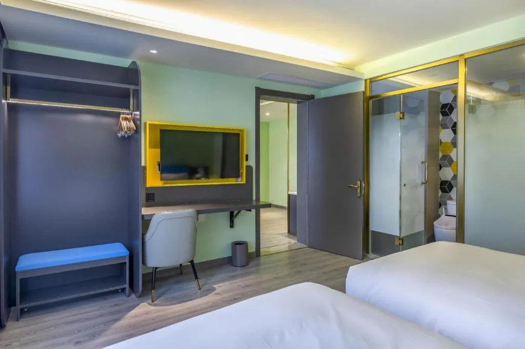 Bed in ibis Styles Beijing Capital Airport Hotel