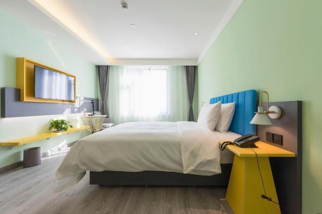 Bed in ibis Styles Beijing Capital Airport Hotel