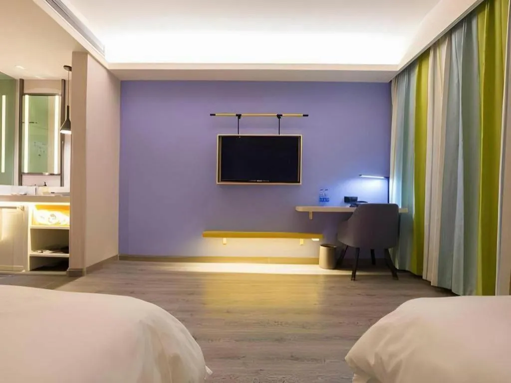 Bed in ibis Styles Beijing Capital Airport Hotel