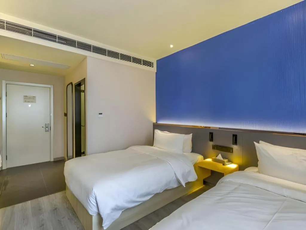 Bed in ibis Styles Beijing Capital Airport Hotel