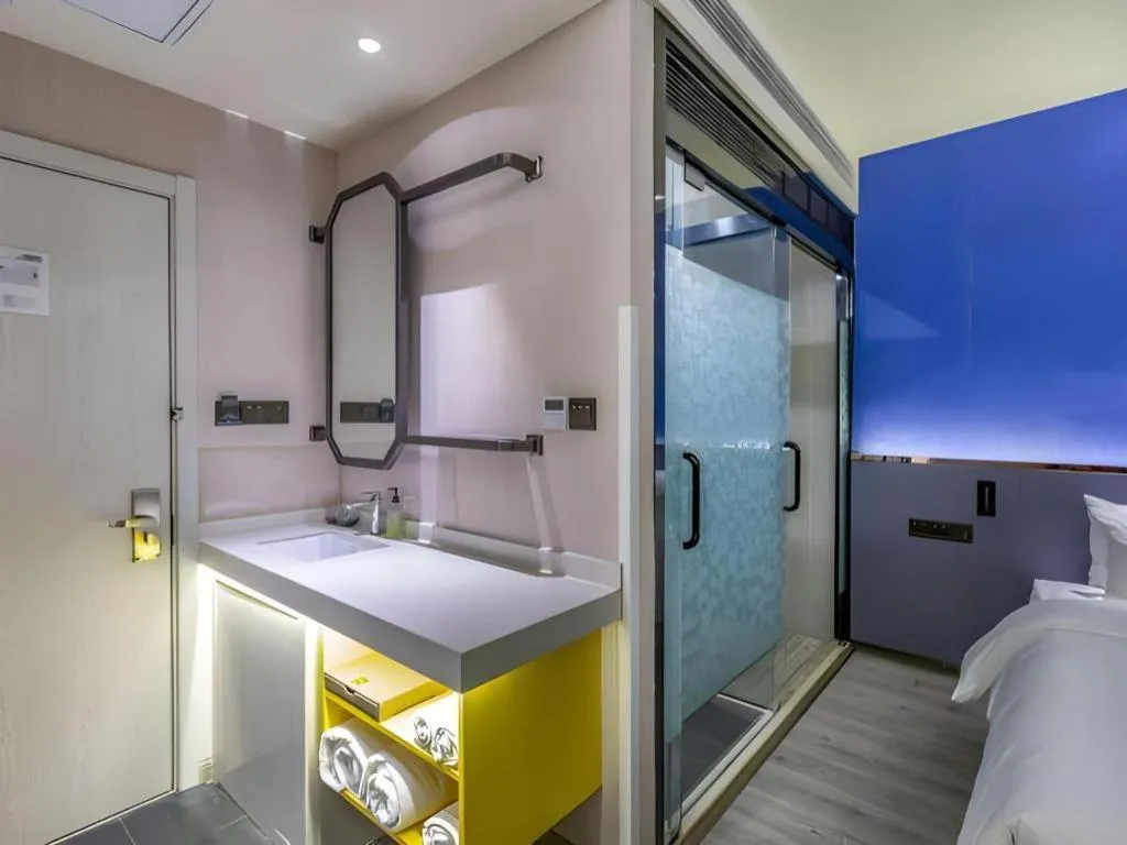 Bed in ibis Styles Beijing Capital Airport Hotel