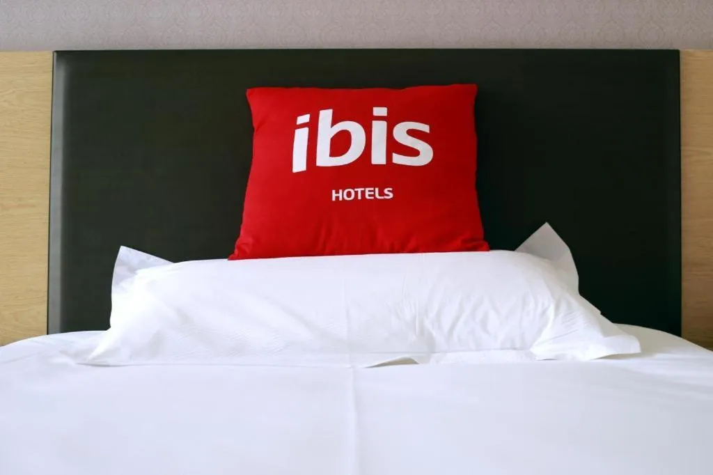 Bed in ibis Tianjin Wuqing Hotel