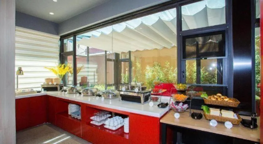 ibis Kunming Beijing Rd