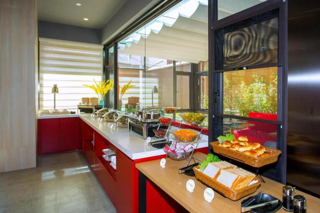 ibis Kunming Beijing Rd