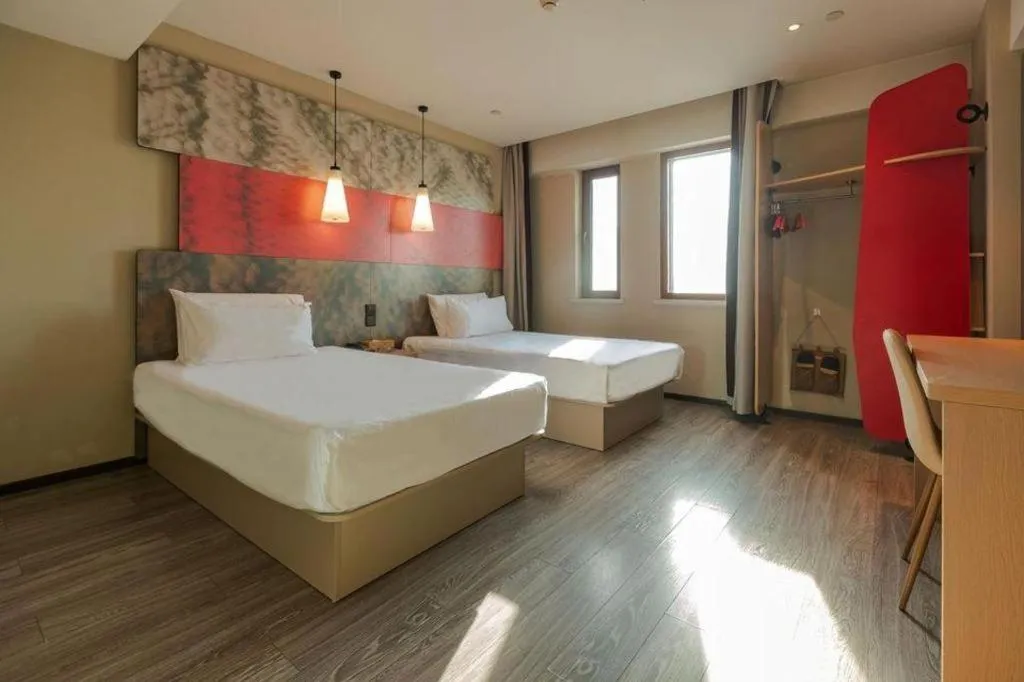 Bed in Ibis Harbin Normal University