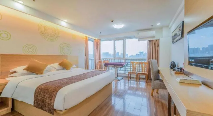 Bed in GreenTree Inn Yancheng Jiefang Road Express Hotel