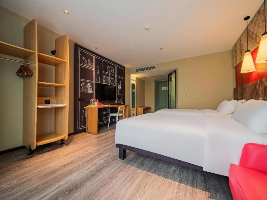 Bed in ibis Chengdu Chunxi Road Shudu Mansion