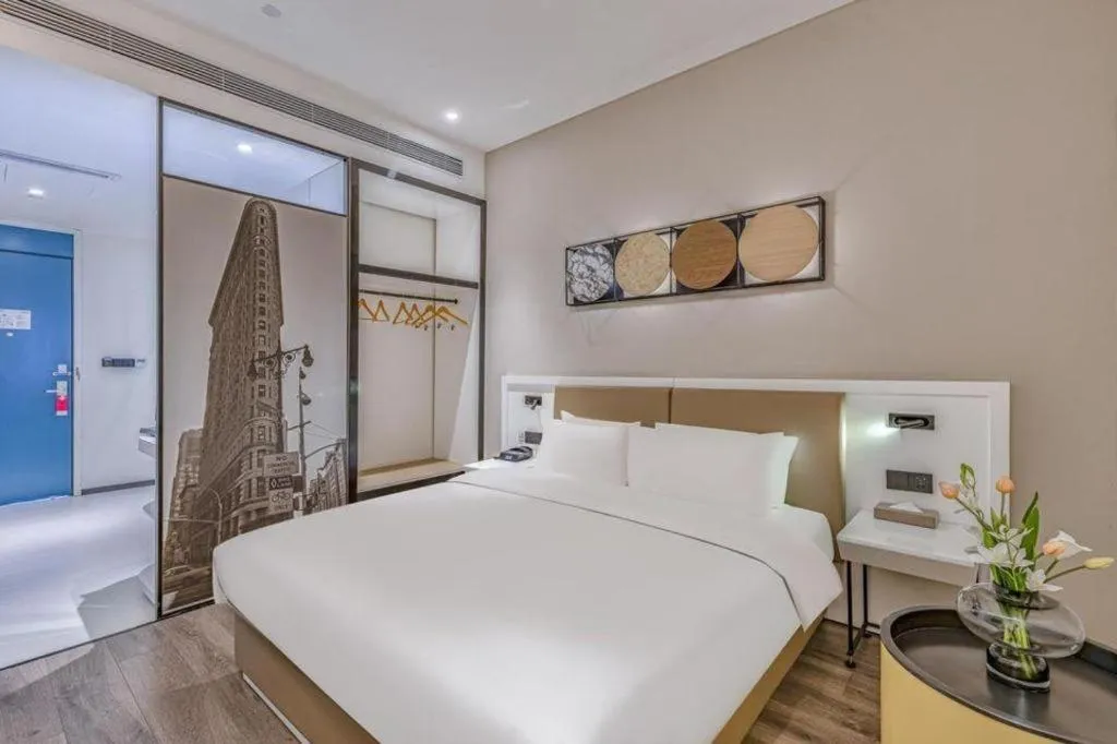 Bed in ibis Styles Kunming Nanping Hotel