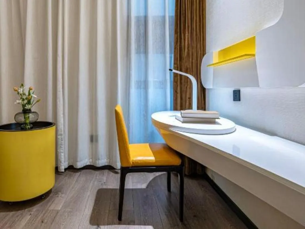 Bed in ibis Styles Kunming Nanping Hotel