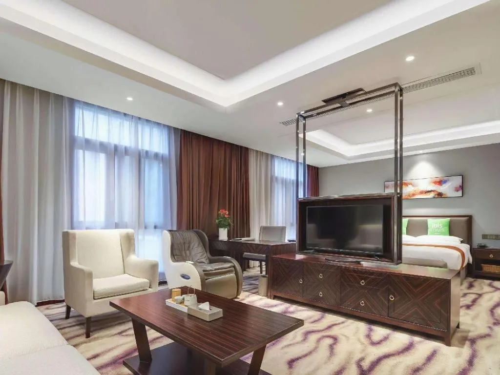 ibis Styles Nanjing Qilin Gate Hotel