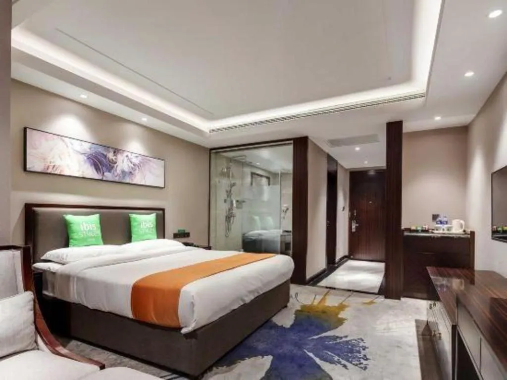 Bed in ibis Styles Nanjing Qilin Gate Hotel