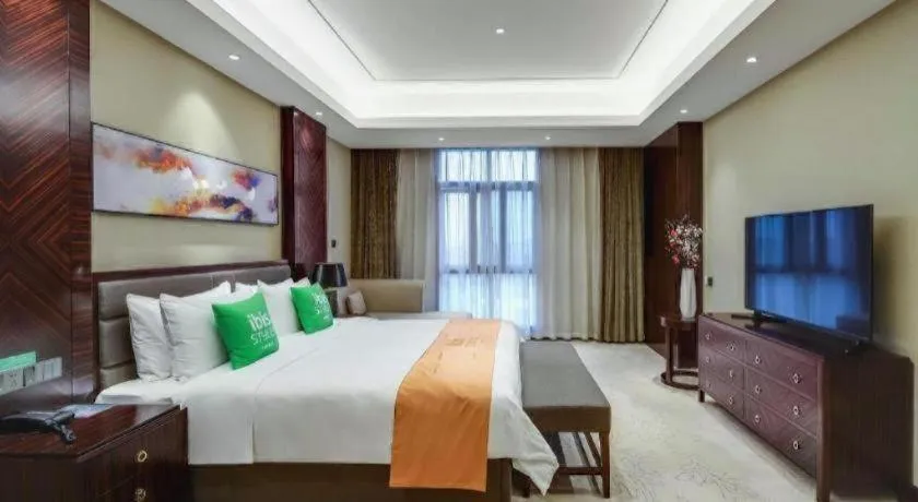 Bed in ibis Styles Nanjing Qilin Gate Hotel