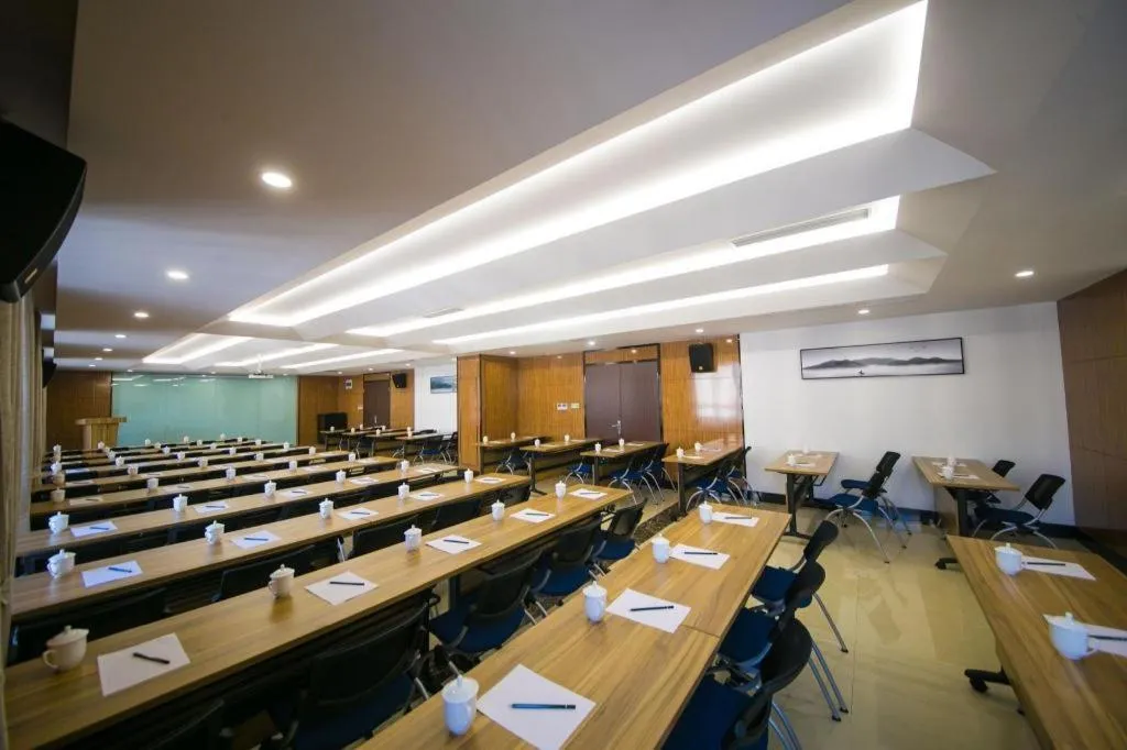 ibis Styles Nanjing Qilin Gate Hotel