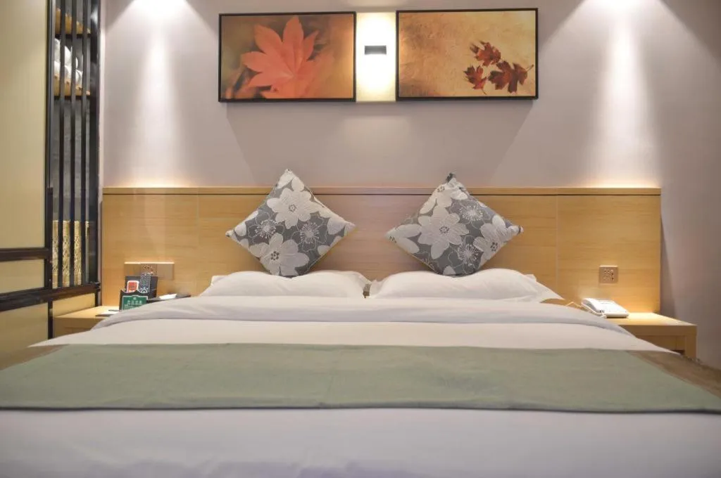 Bed in GreenTree Alliance Hotel Kunming Chuanjin Road Branch