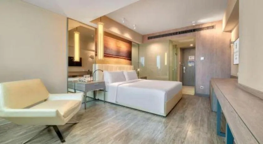 Bed in Jinjiang Metropolo Hotel - Hangzhou Xiasha