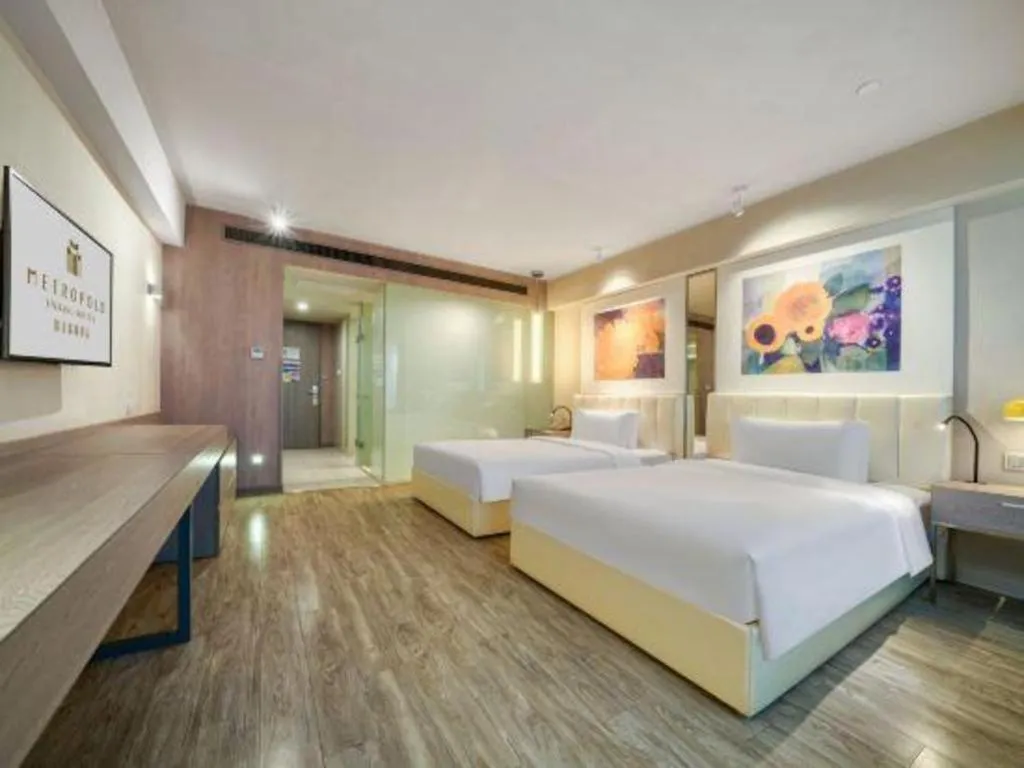 Bed in Jinjiang Metropolo Hotel - Hangzhou Xiasha