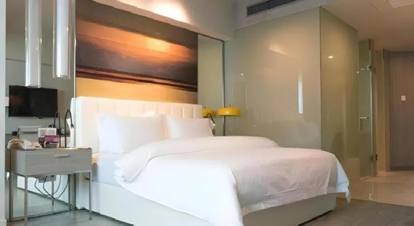 Bed in Jinjiang Metropolo Hotel - Hangzhou Xiasha