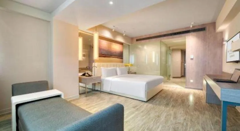 Bed in Jinjiang Metropolo Hotel - Hangzhou Xiasha